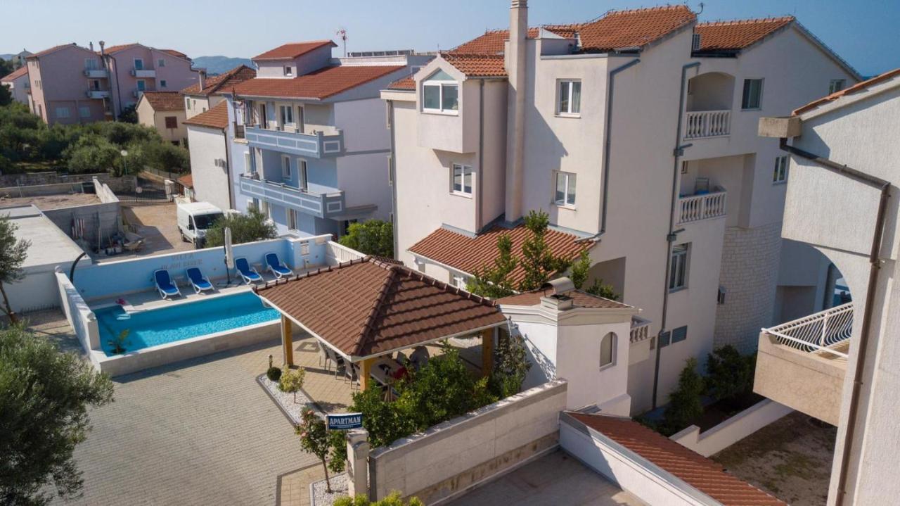Apartments Plavi Biser Sibenik Luaran gambar